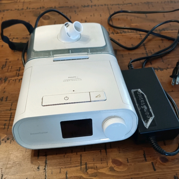 Philips DreamStation Respironics Device 10,258 Hours - Picture 1 of 5